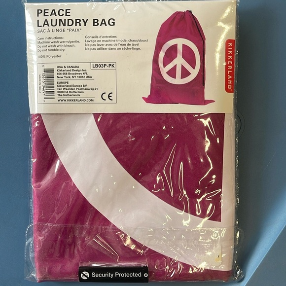 Kikkerland Laundry Bag Peace Sign- brand new - Picture 2 of 3
